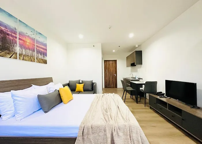 Hotel Mangrove Residences Mactan 3*