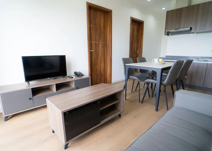 Hotel Mangrove Residences Mactan Punta Engaño