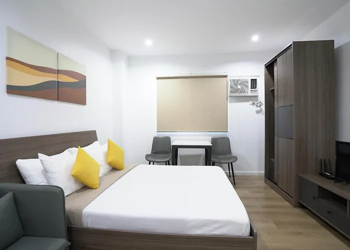 Mangrove Residences Mactan 3*
