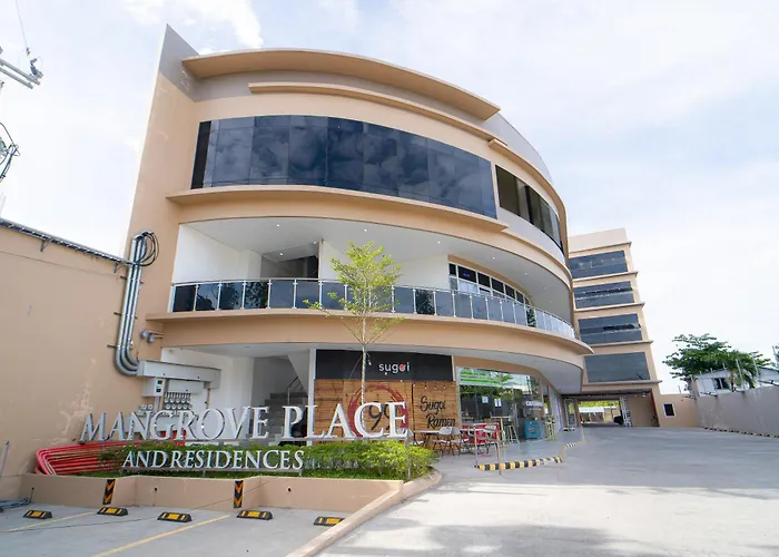 Hotel Mangrove Residences Mactan 3*